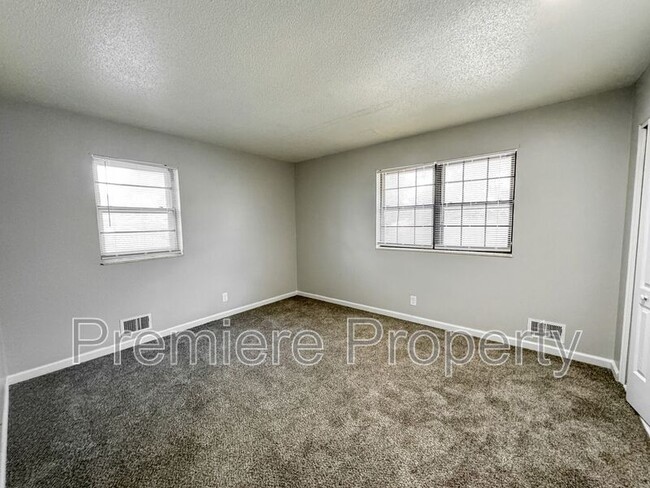 Building Photo - 9517 Overhill Rd