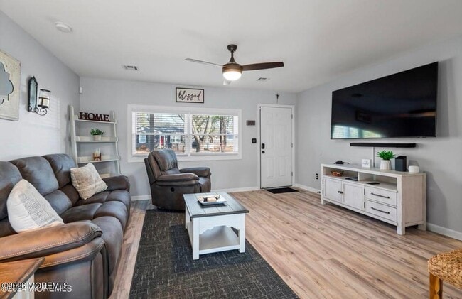 Building Photo - 209 Sinclair Ave