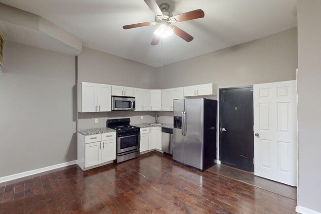 Primary Photo - 1703 St Paul St