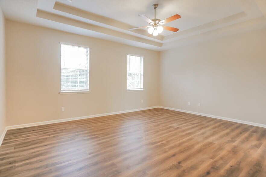 Building Photo - 183 Pine Arbor Cir