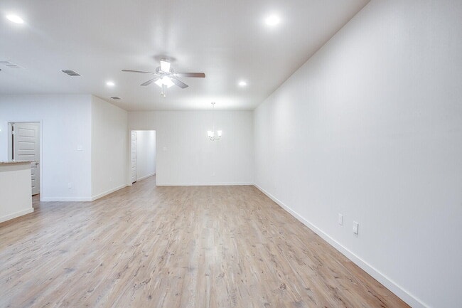 Building Photo - 2537 134th St