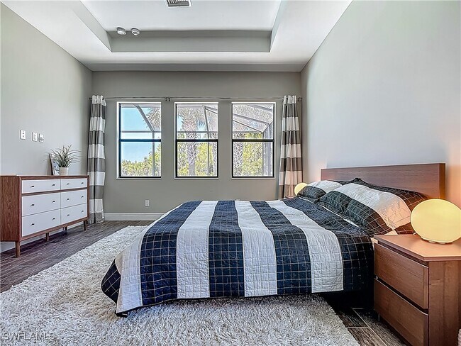 Building Photo - 4524 Tamarind Way