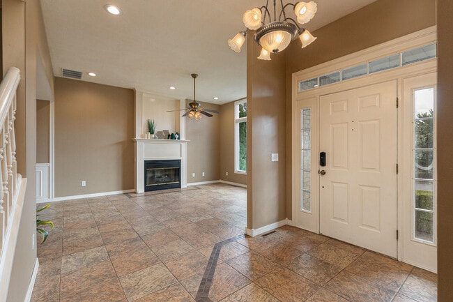 Building Photo - 5095 S Wanda Gray Ave