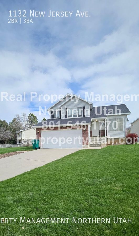 Building Photo - 1132 150 W