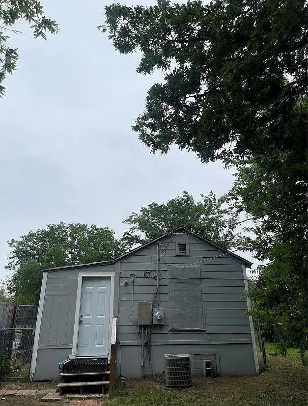 Building Photo - 5529 Geddes Ave
