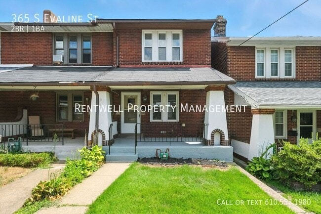 Primary Photo - 365 S Evaline St
