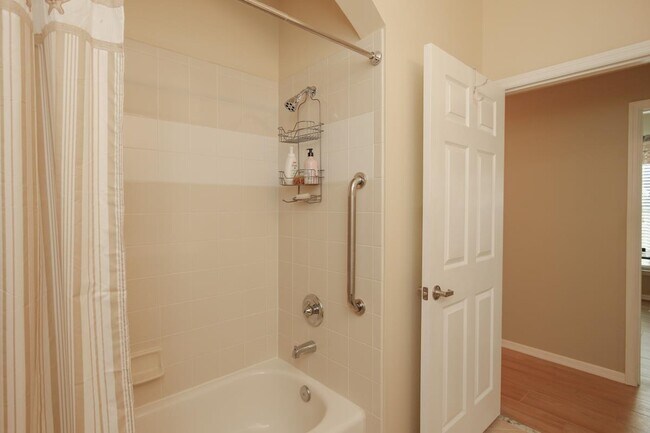 Building Photo - 37111 Harbour Vista Cir