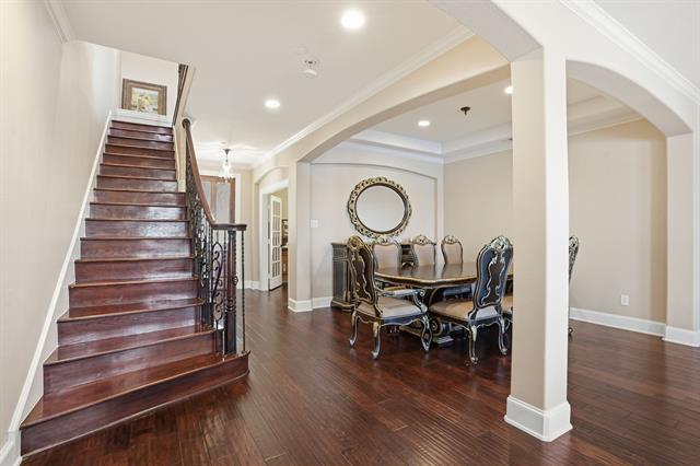 Building Photo - 6736 Marbella