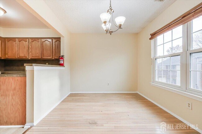 Building Photo - 54 Tanglewood Ct