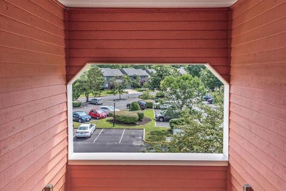 Building Photo - 2514 Sussex Ct