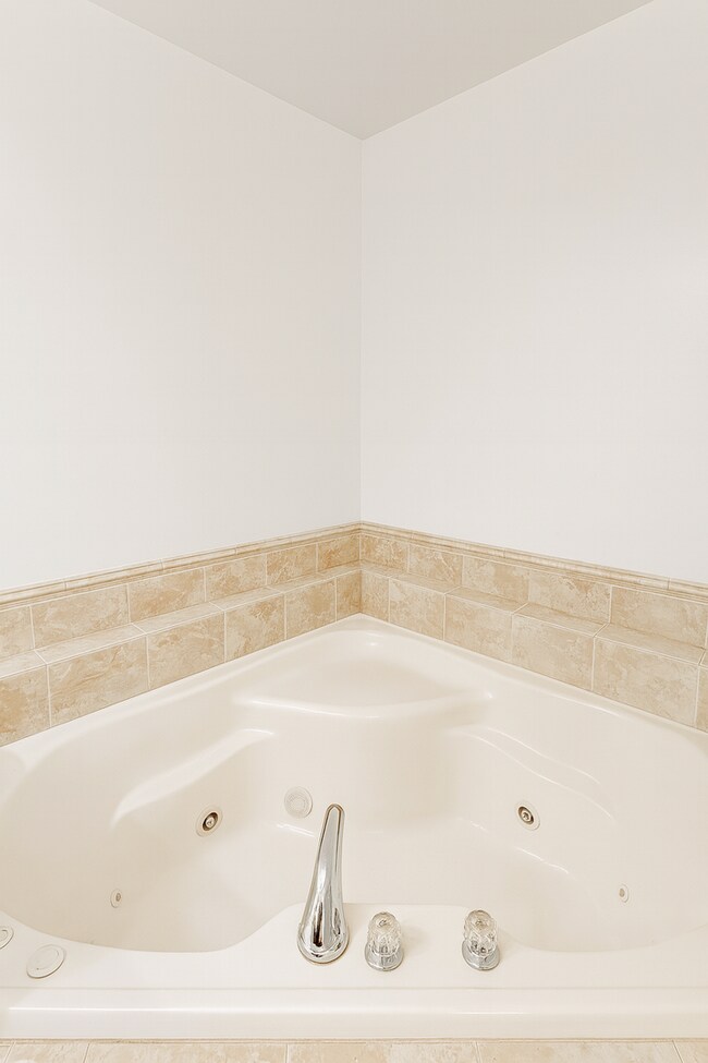 Building Photo - Beautifully Renovated 4-Bedroom Colonial –...