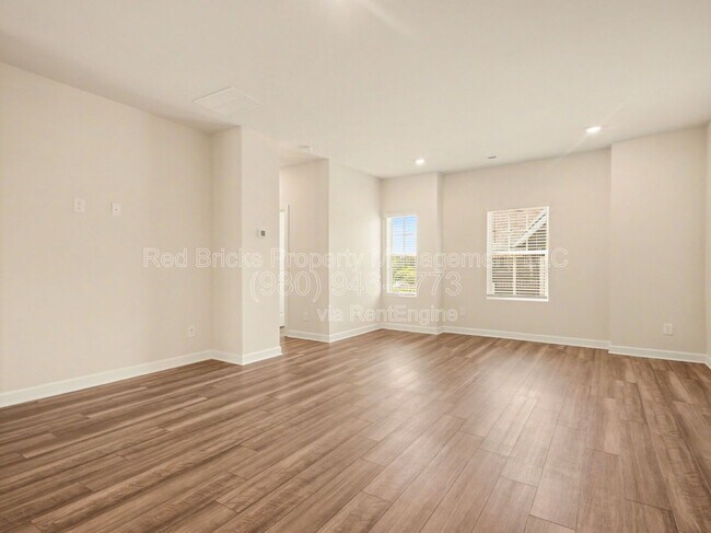 Building Photo - 4426 Millennium Ave