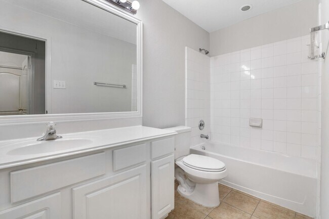 Building Photo - 26127 Bent Meadow Ct
