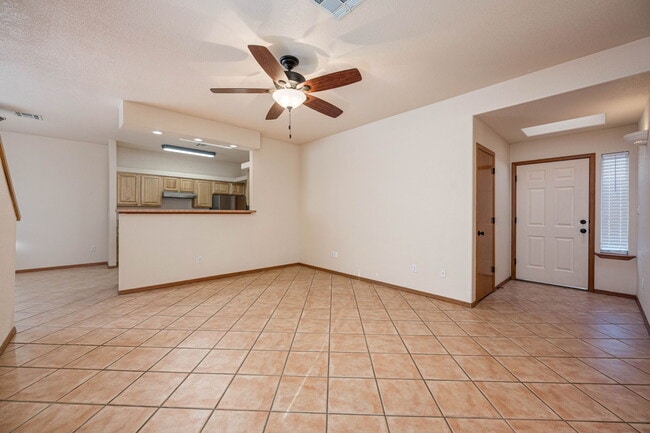 Building Photo - 2353 Saturn Cir