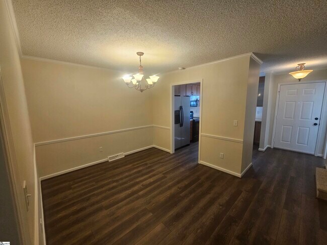 Building Photo - 103 Sunningdale Ct