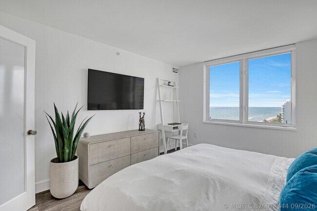 Building Photo - 3301 S Ocean Blvd