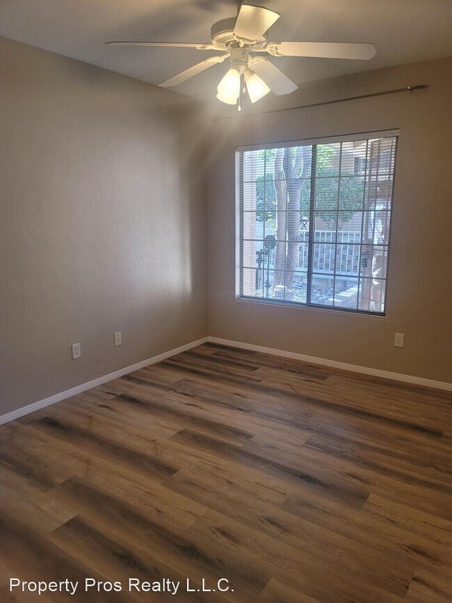 Building Photo - 2 br, 1 bath House - 588-A Sawmill Cove