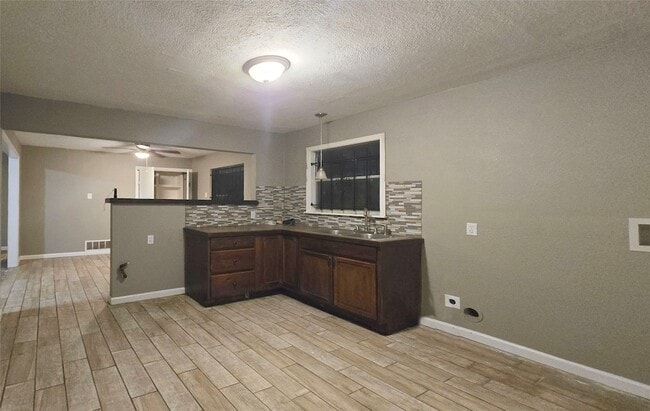 Building Photo - 12008 Bellafonte Dr