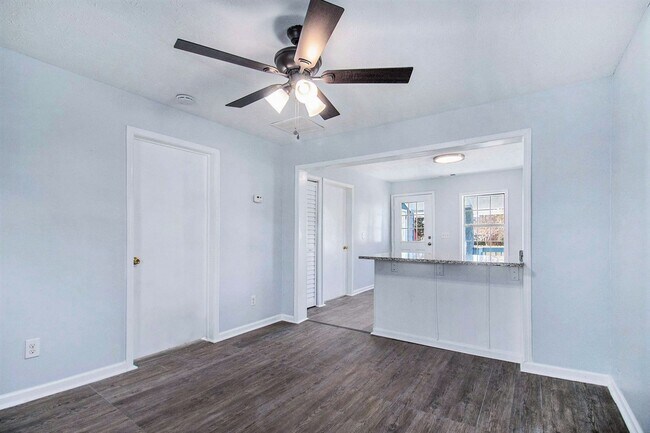 Building Photo - Charming Fully Renovated 2BR/1BA in the Heart of Loganville!