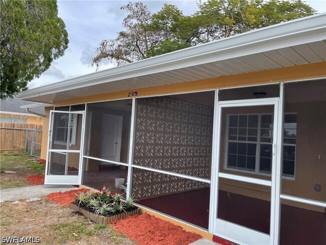 Building Photo - 2036 41st St SW