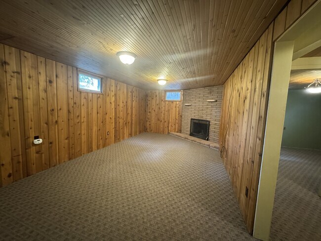 Building Photo - 1436 Avenue D