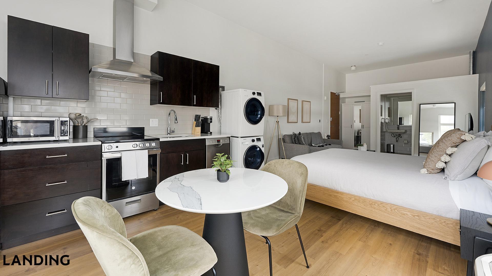 Building Photo - 135 Adams St