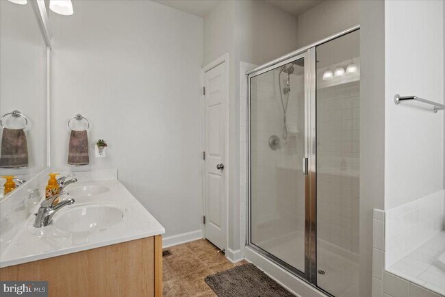 Building Photo - 20970 Branchwood Ct