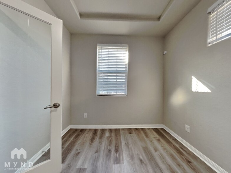 Building Photo - 11335 Decidedly