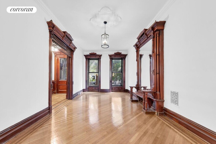 Building Photo - 209 Jefferson Ave