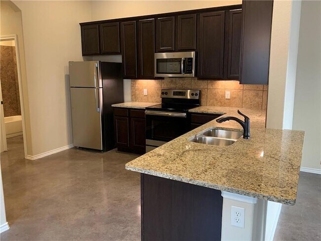 Building Photo - 379 Joanne Lp