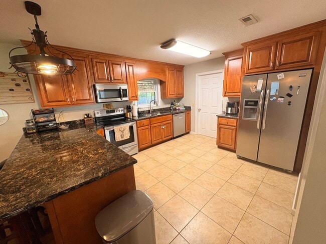 Building Photo - Available June!