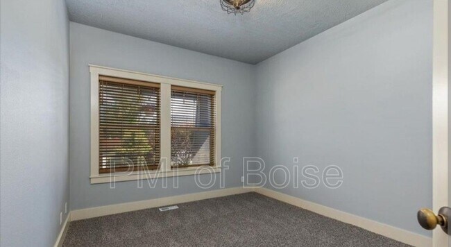 Building Photo - 12714 W Baldcypress Dr