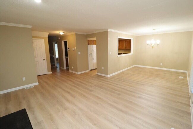 Building Photo - Best Value in Apex! Charming 3BR Half-Duplex Near Downtown