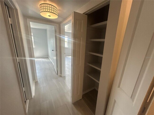 Building Photo - 6519 W Newberry Rd