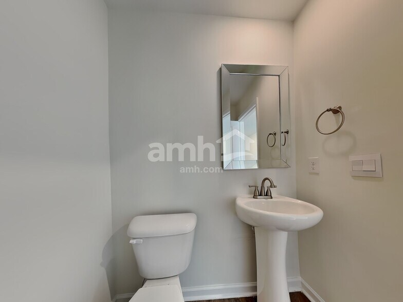 Building Photo - 176 Tobago Cir