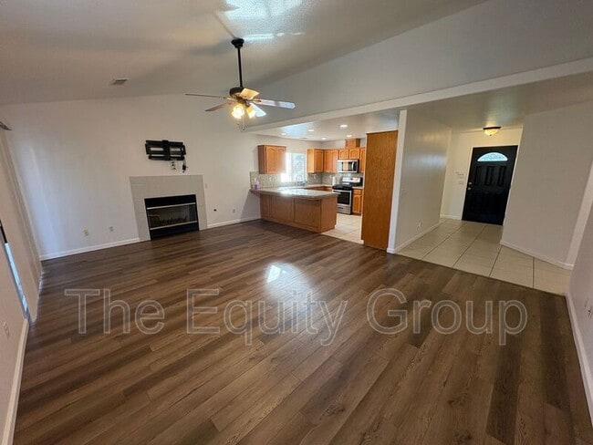 Building Photo - 3908 S Dans St