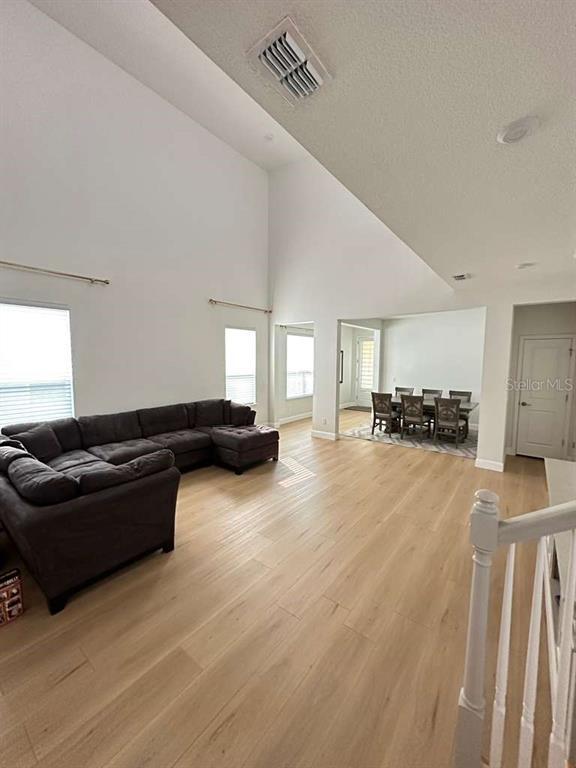 Building Photo - 4648 Prairie Creek St