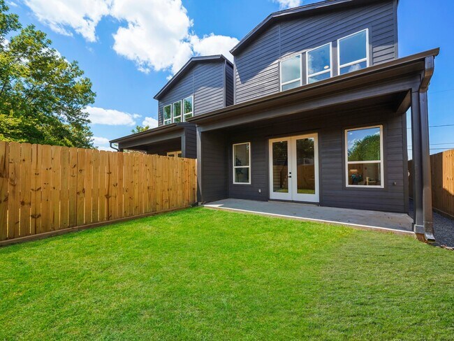 Building Photo - 3548 Seabrook St