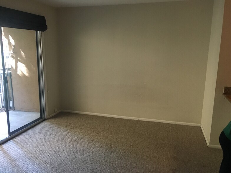 Building Photo - 185 Sierra Dr