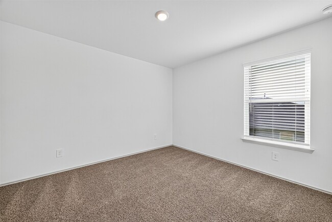 Building Photo - 1722 Bryson Heights Dr