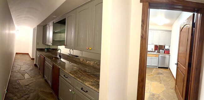 Building Photo - 3847 Crystal Bridge Dr