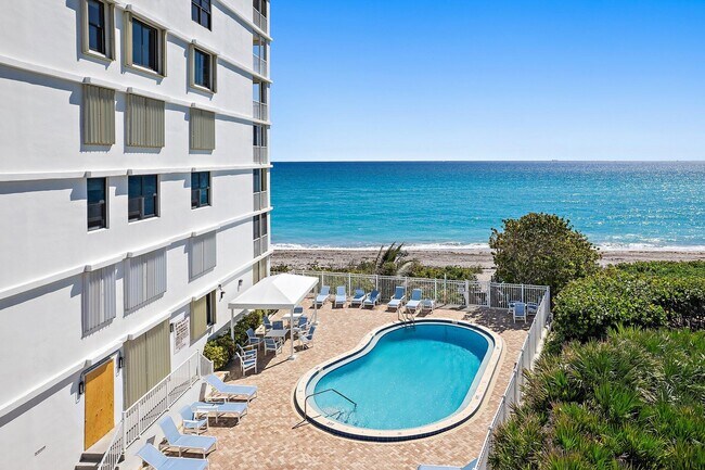 Building Photo - 840 Ocean Dr