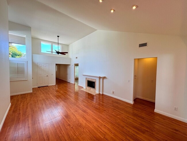 Building Photo - 2 Bedroom Plus Office House in Carlsbad