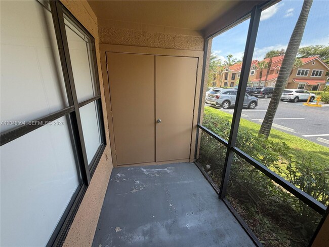 Building Photo - 15560 SW 104th Terrace