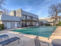 Building Photo - 6724 S Lewis Ave