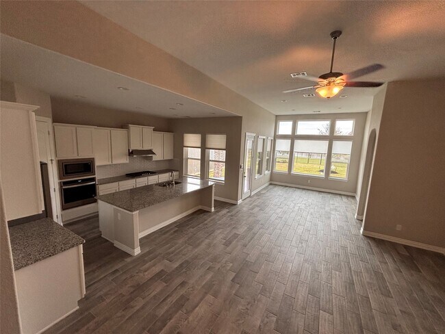 Building Photo - 7414 Evelyn Grv Dr