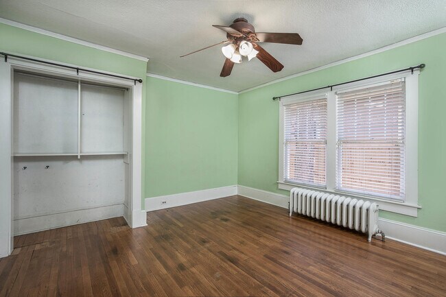 Building Photo - Charming Craftsman Home in Montford