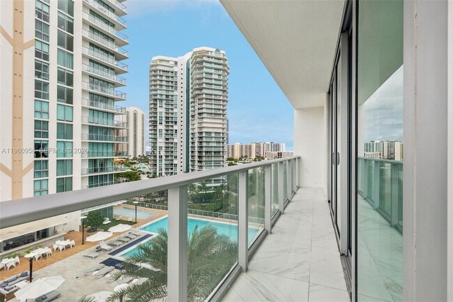 Building Photo - 330 Sunny Isles Blvd