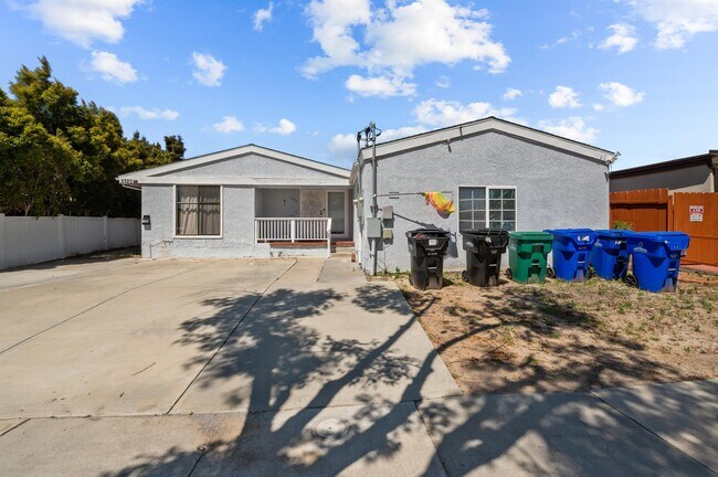 Building Photo - 5318 Redding Rd