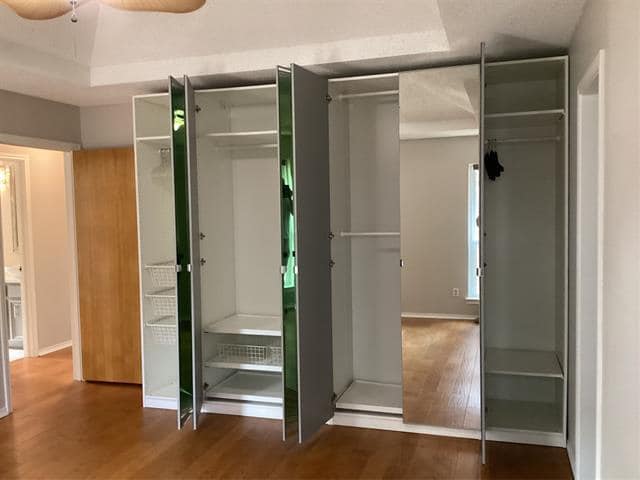 Building Photo - 2841 Southridge Dr